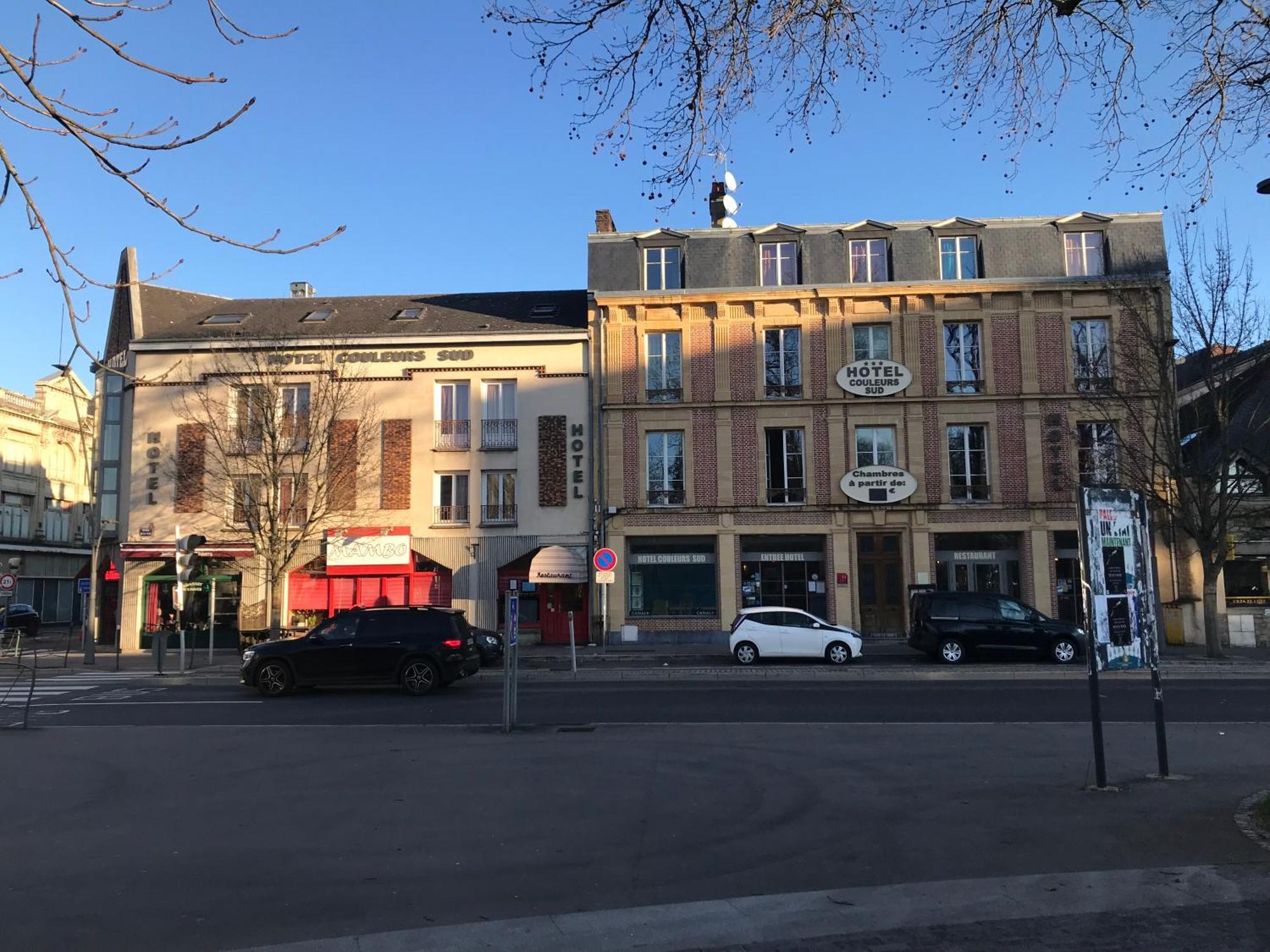 Hotel Couleurs Sud Centre-Ville Gare Charleville-Mézières エクステリア 写真