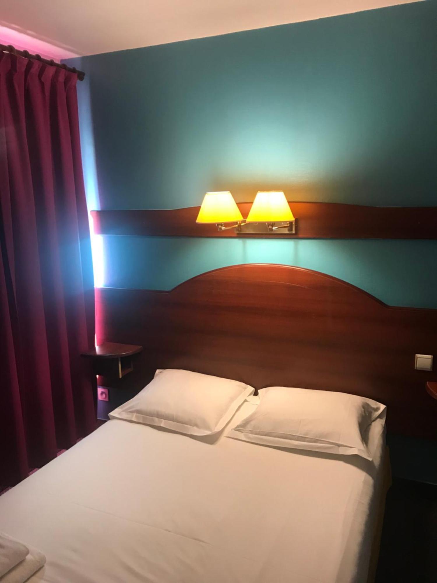 Hotel Couleurs Sud Centre-Ville Gare Charleville-Mézières エクステリア 写真