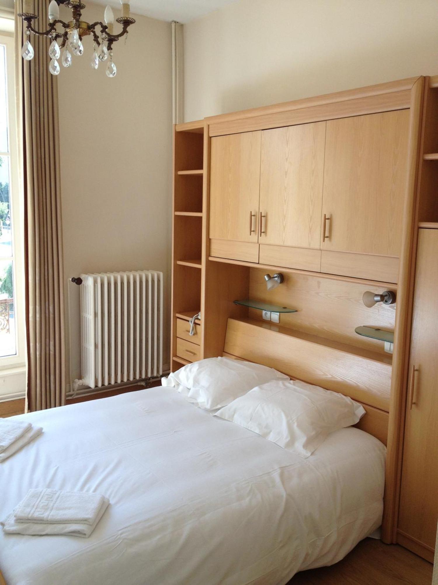 Hotel Couleurs Sud Centre-Ville Gare Charleville-Mézières エクステリア 写真